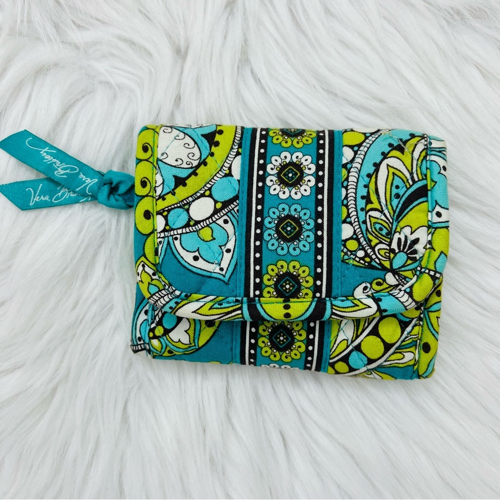Vera Bradley Peacock Pattern Velcro Opening Wallet